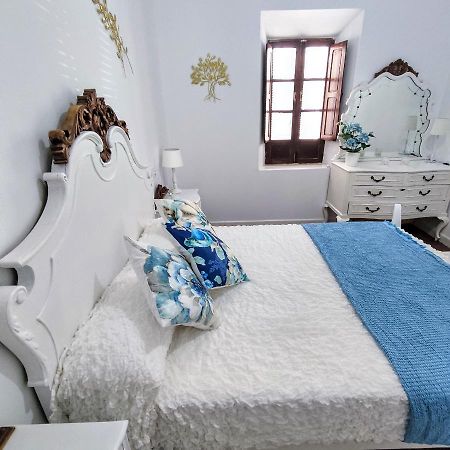 فيلا Munigua House Villanueva del Rio y Minas المظهر الخارجي الصورة