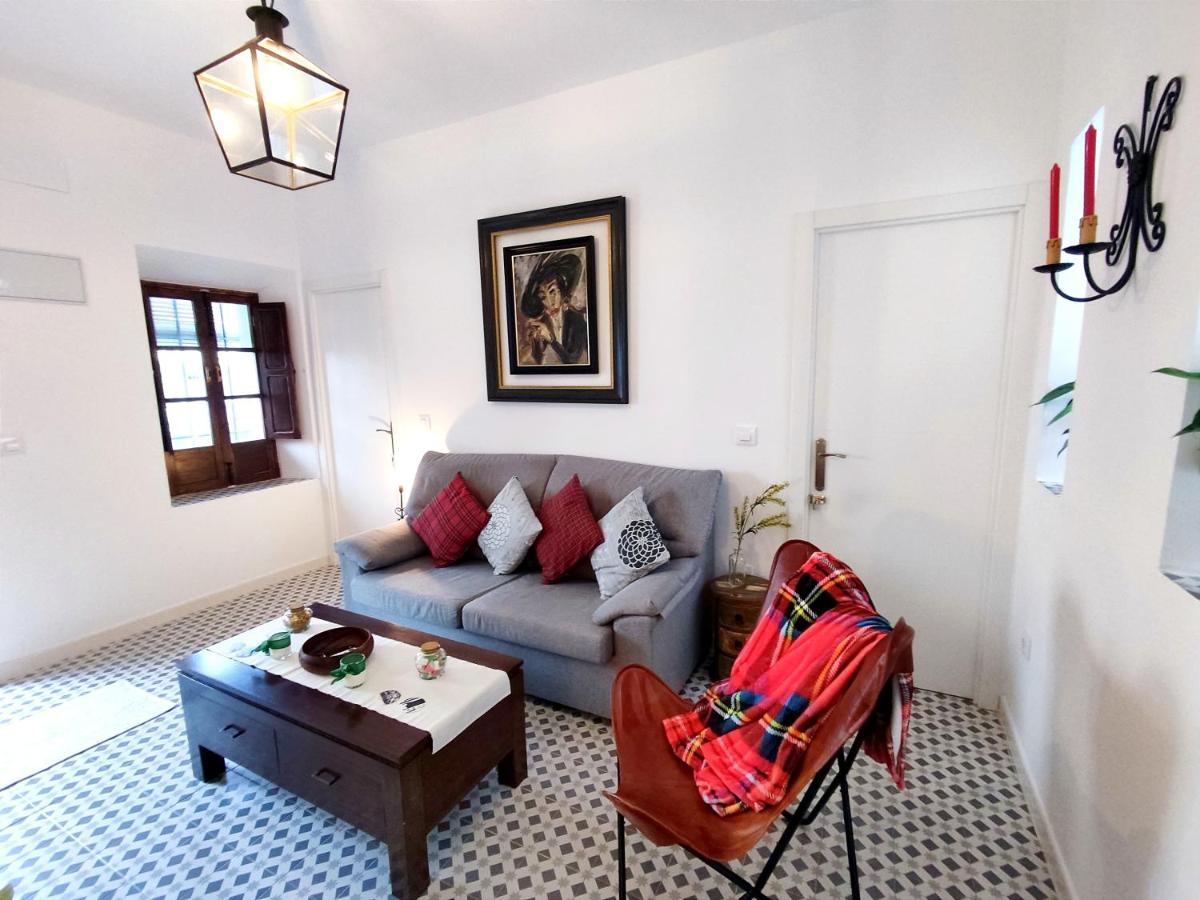فيلا Munigua House Villanueva del Rio y Minas المظهر الخارجي الصورة