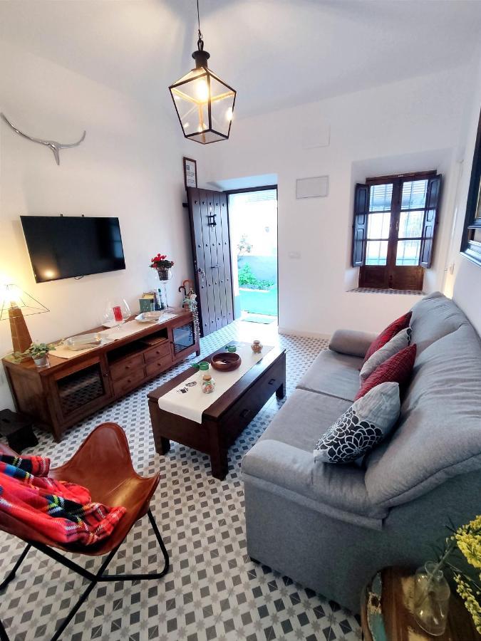 فيلا Munigua House Villanueva del Rio y Minas المظهر الخارجي الصورة
